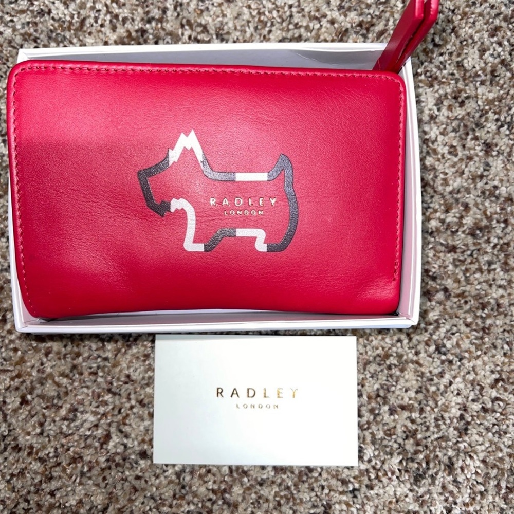 Radley, London, NWT, red, leather wallet